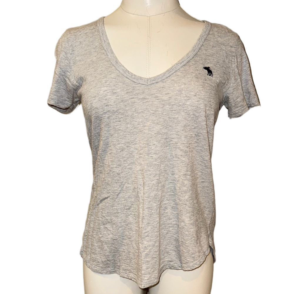 Women’s Abercrombie & Fitch Gray Short Sleeve Tshirt